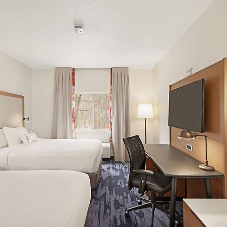 Fairfield Inn By Marriott Warren Niles Экстерьер фото